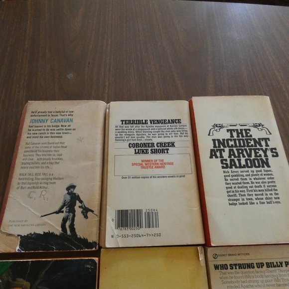 Lot Of 8 Vintage Western Paperbacks Various Authors - Picture 6 of 8